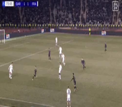 东契奇精准,传球,海斯默契完,杏彩娱乐,杏彩娱乐平台,杏彩娱乐官网